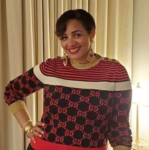 Meet your Posher, Shana